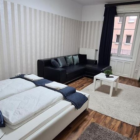 Elegant Apartment In The Hearth Of ブダペスト エクステリア 写真