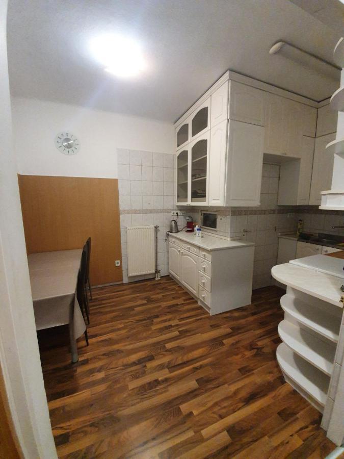 Elegant Apartment In The Hearth Of ブダペスト エクステリア 写真
